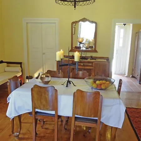 Awesome In Andros With 4 Bedrooms And Wifi Steniaí