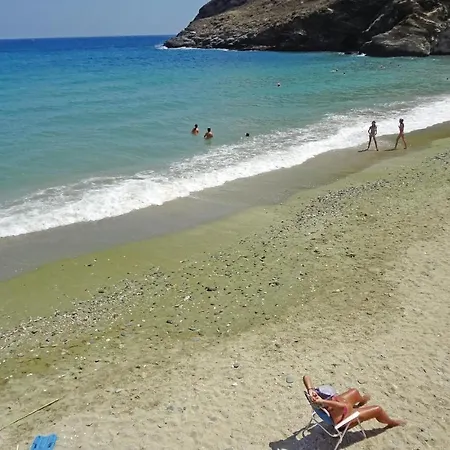 Prázdninový dům Awesome In Andros With 4 Bedrooms And Wifi