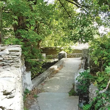 Awesome In Andros With 4 Bedrooms And Wifi 펜션 *